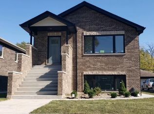 9317 S Troy Ave, Evergreen Park, IL 60805