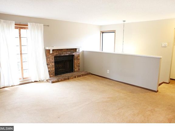 4th image of 2050 Pathways Dr #21