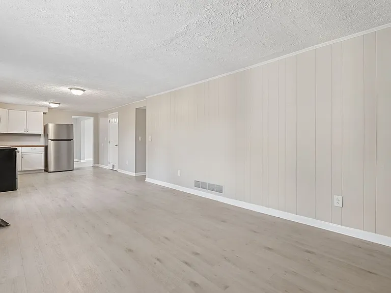 953 S Spring Rd — Photo 13