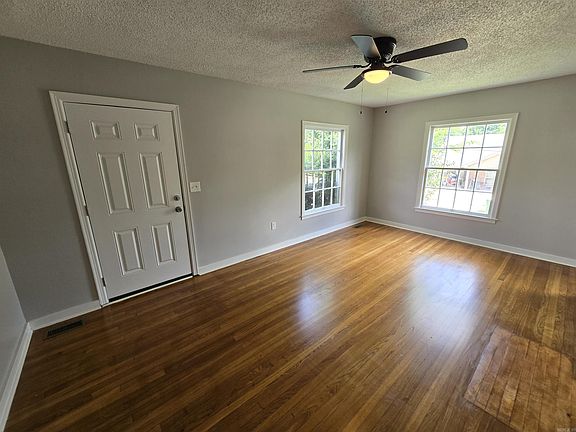 4th image of 1630 Gum St