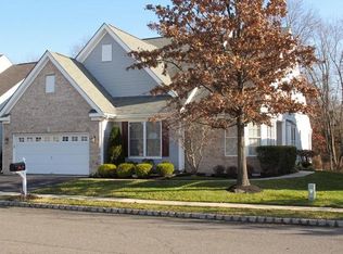 45 Morning Glory Dr, Marlton, NJ 08053