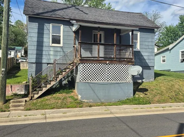 139 W Main St, Fries, VA 24330