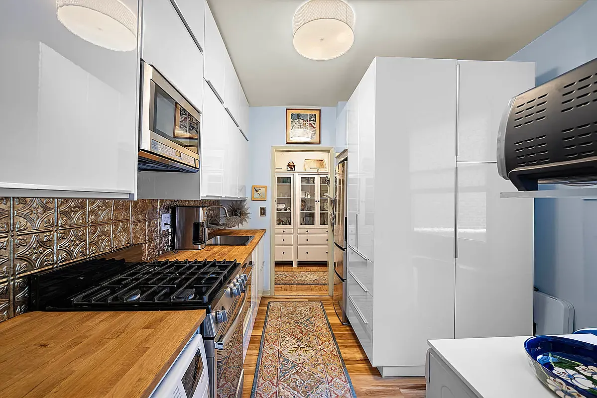 1 bed, $2,200 — Photo 1