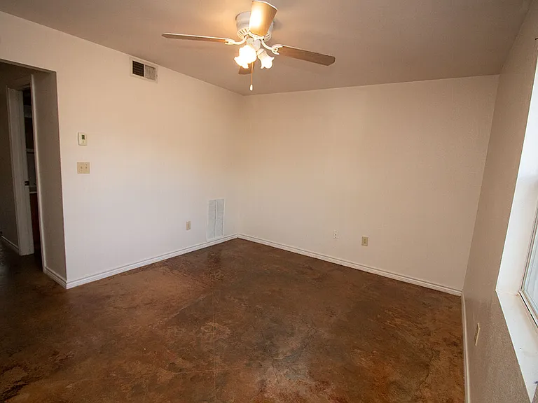 114 Scofield Ave #103 — Photo 2