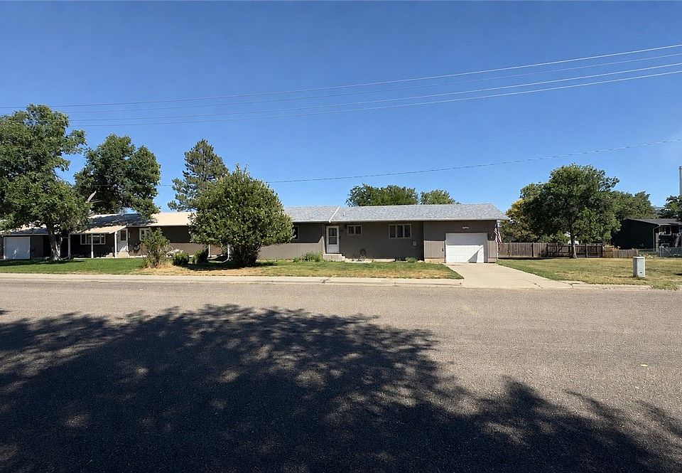 1st image of 403 Wildrye St