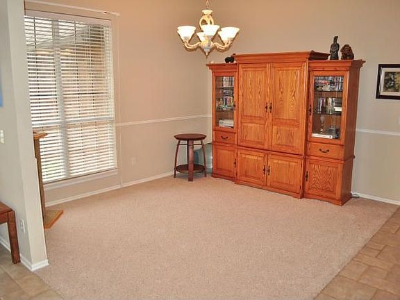 4th image of 17104 Platinum Ln
