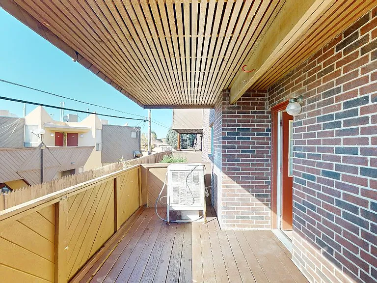 1855 Girard Blvd NE — Photo 60