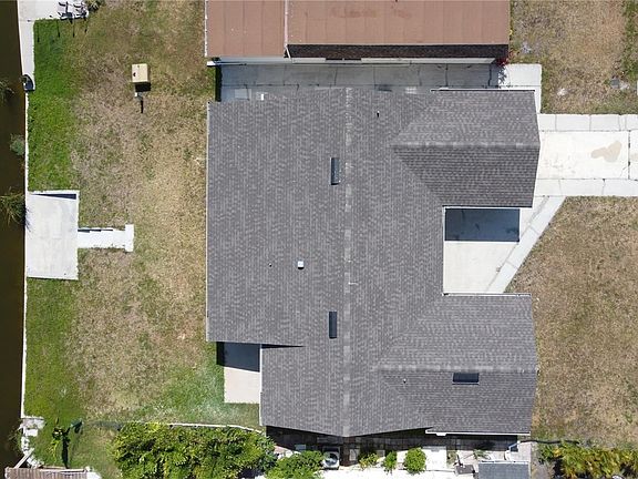 2nd image of 3208 Rock Valley Dr