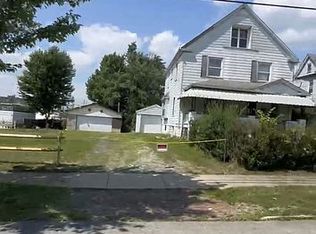 24 W 2nd St, Girard, OH 44420