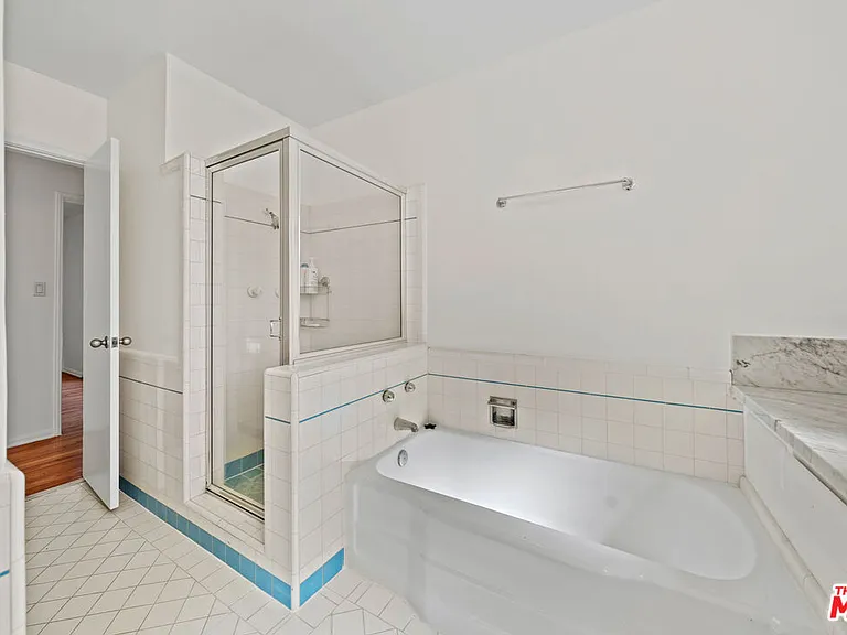 2124 Hillsboro Ave — Photo 17