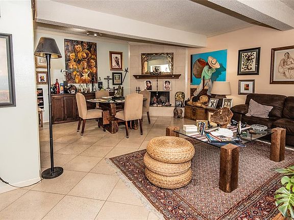 5th image of 5910 Winsome Ln APT 2