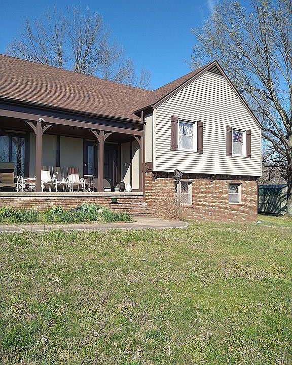 2nd image of 1738 Sunbeam Rd