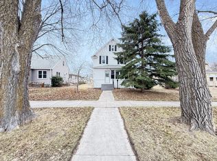 712 3rd Ave, Madison, MN 56256