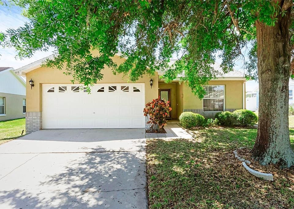 1st image of 7816 Laurel Oak Ln