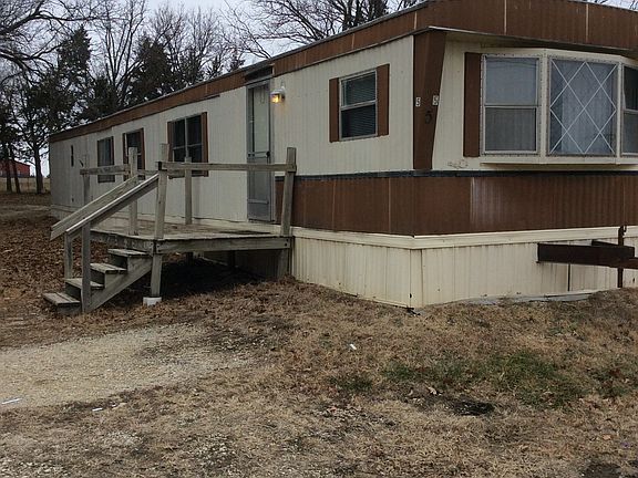 4th image of 6320 N 52nd St