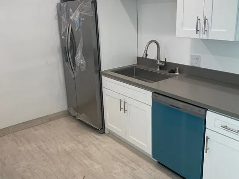 4324 Ventura Canyon Ave — Photo 12