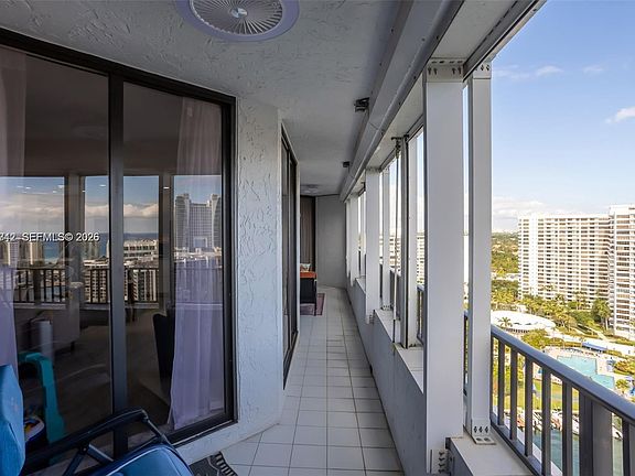 3rd image of 300 Three Islands Blvd #Penthouse 3a