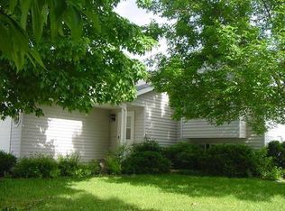 2217 58th St NW, Rochester, MN 55901