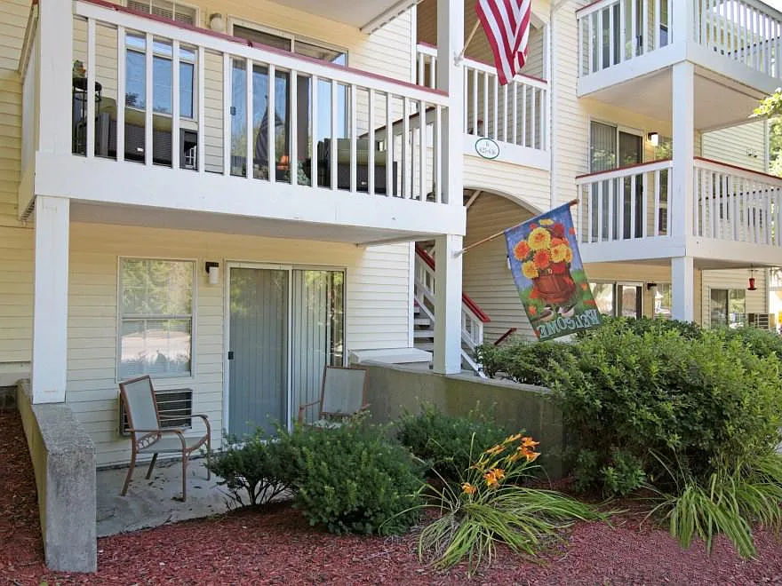 Country Glen Apartments — Photo 3