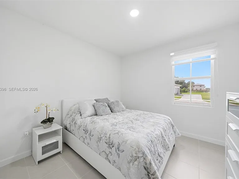 13249 SW 189th Ter — Photo 18