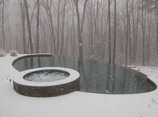 92 Nashua Rd, Pepperell, MA 01463