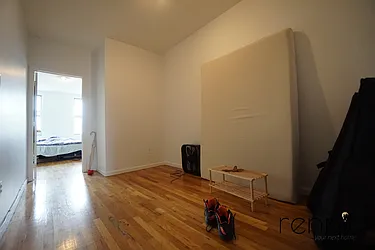 Rented by Rennit Inc.