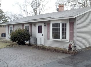 1103 N Chapel Hill Rd, Johnsburg, IL 60051