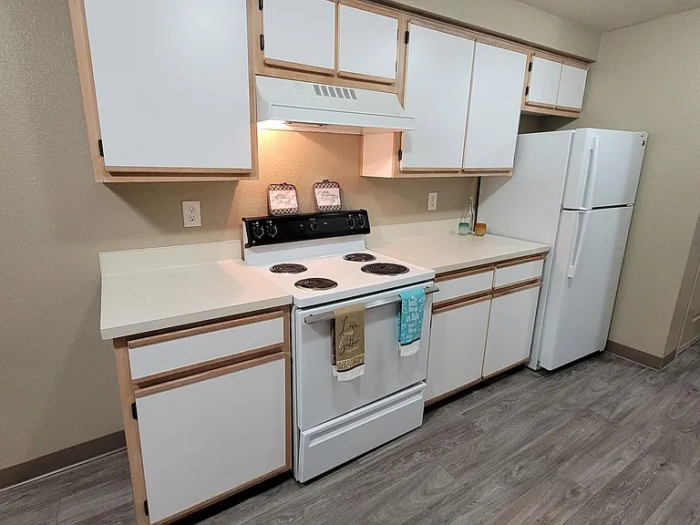 Overlook Pointe Apartments — Photo 10