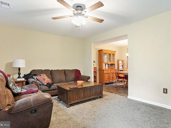 4th image of 4040 Broadbill Cir