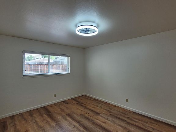 5th image of 639 Enos Way #639