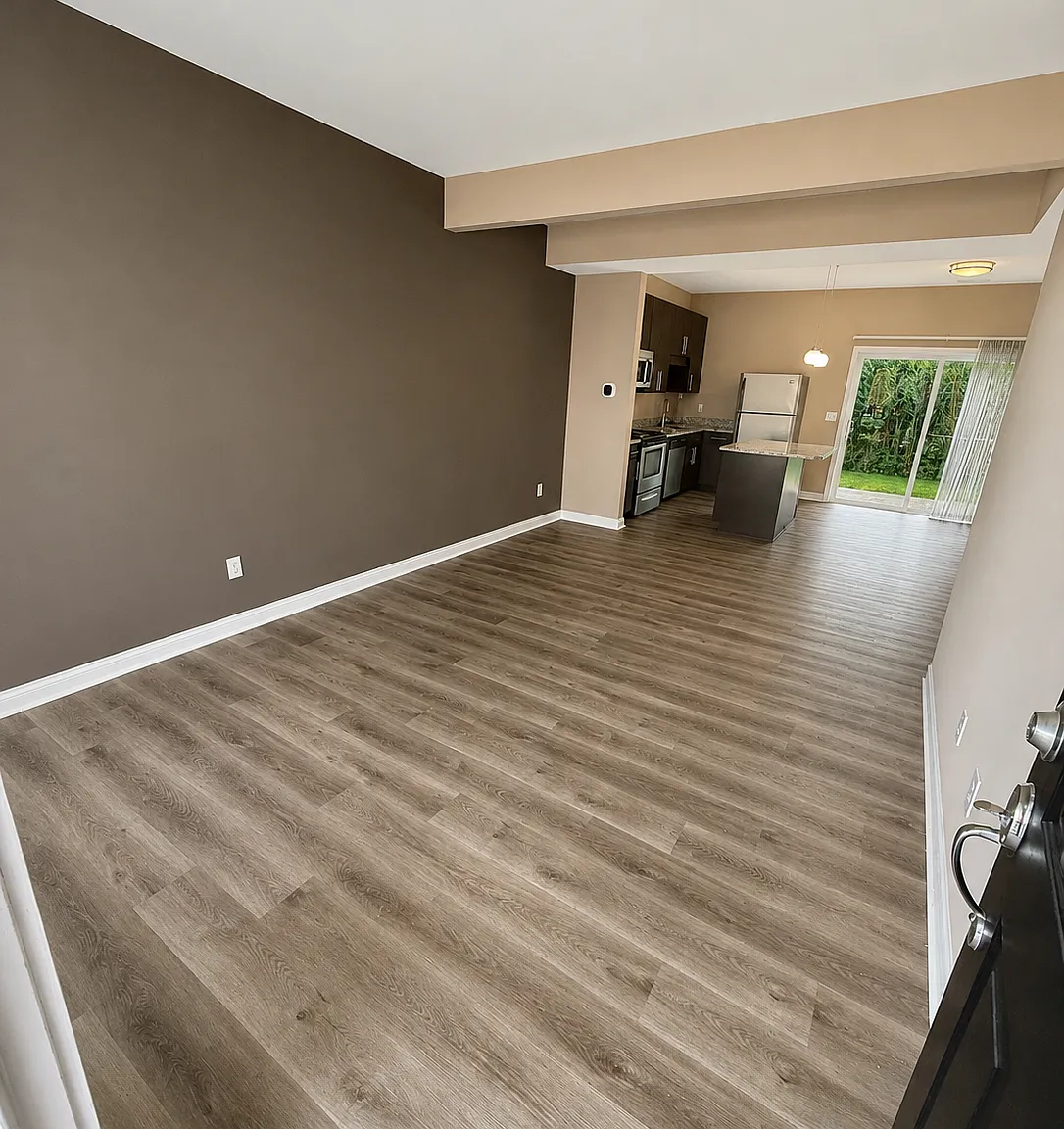 2 bed, 2.5 bath, 1158 sqft, $2,150 — Photo 2