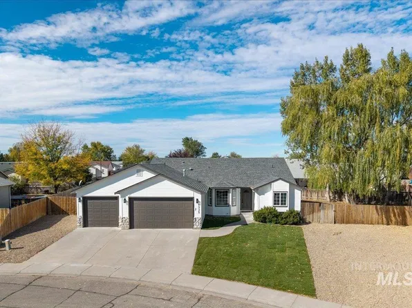 1325 SW Kursten Ave, Mountain Home, ID 83647
