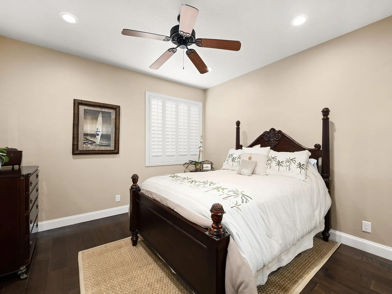 3 bed, 2700 sqft, $9,000 — Photo 4