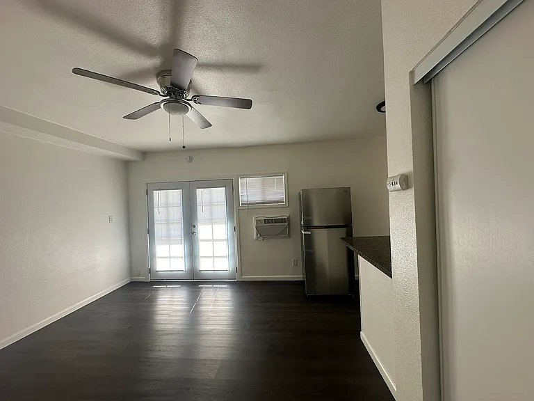 2232 W Via Corona #H — Photo 8