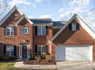 5681 Berry Ridge Dr, Harrisburg, NC 28075