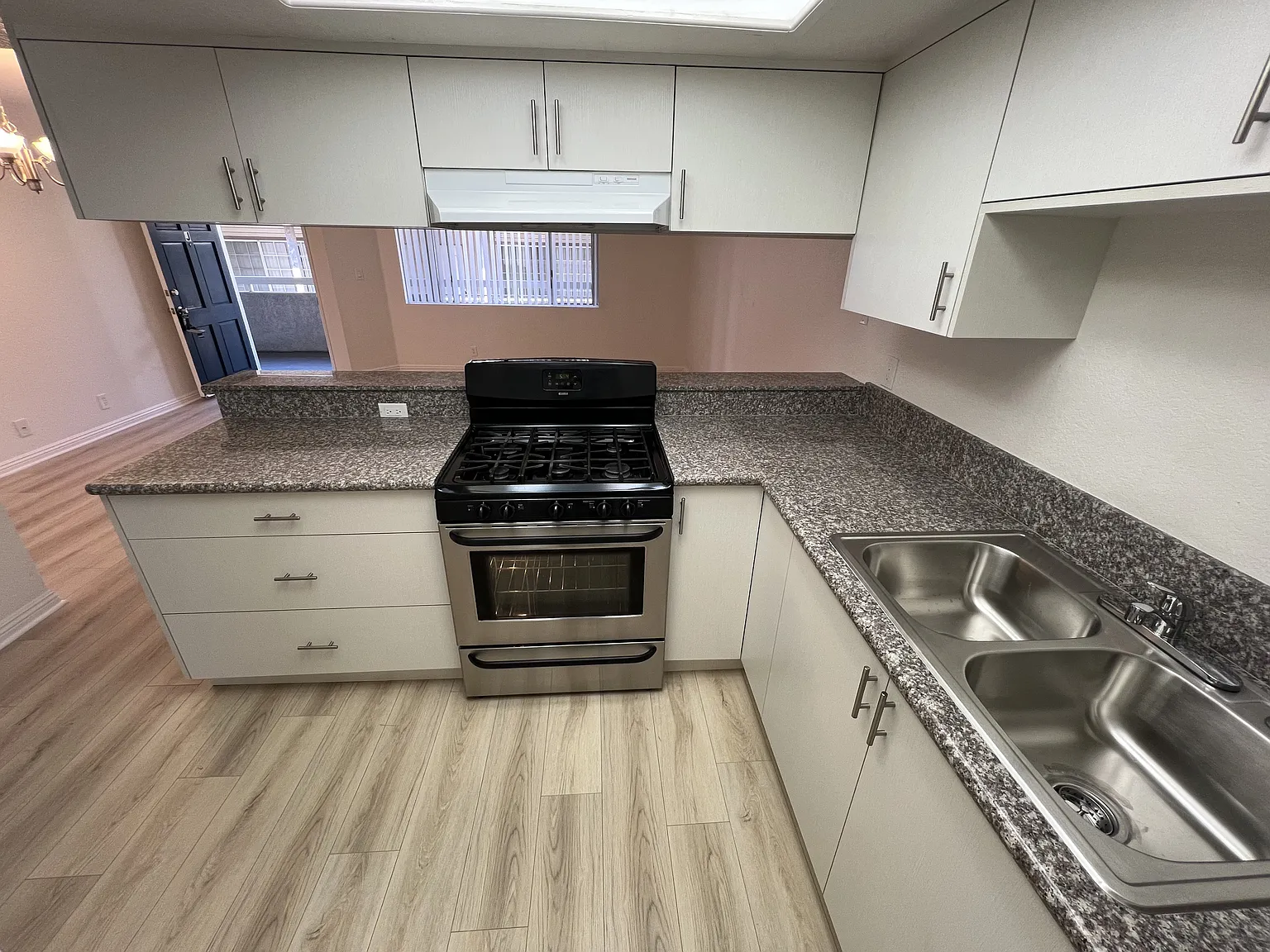 1 bed, $1,995 — Photo 3