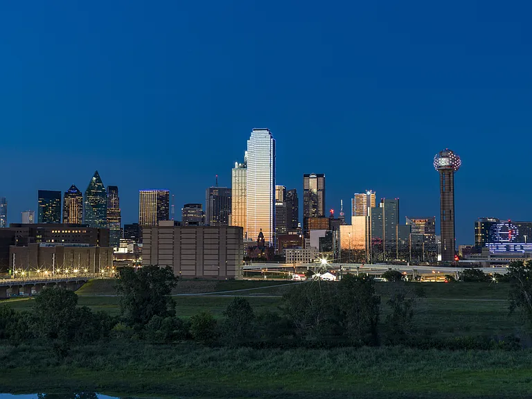 From Modera Trinity, you can enjoy a breathtaking view of the Dallas skyline at night.