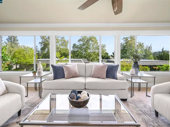 2312 Ptarmigan Dr APT 1, Walnut Creek, CA 94595