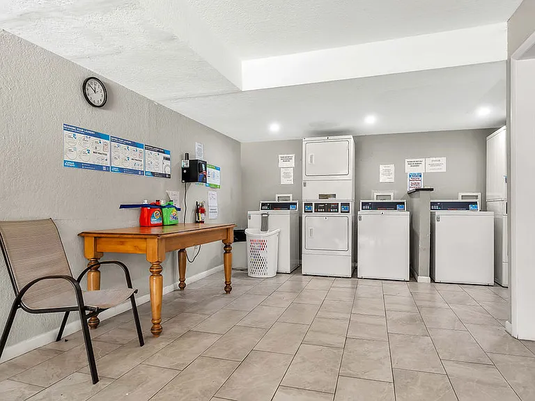 4625 Bayshore Dr #D3 — Photo 40