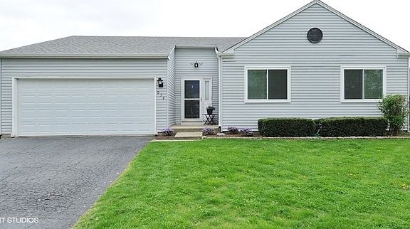 2nd image of 954 Oakland Ln