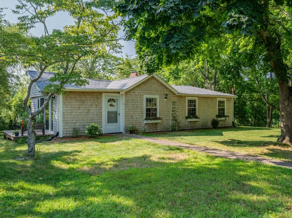 43 Locust Avenue, West Barnstable, MA 02668