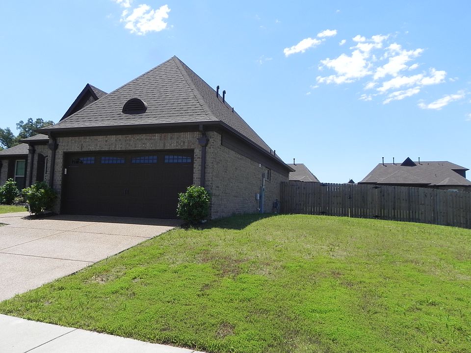 1st image of 9285 Crimson Mill Dr