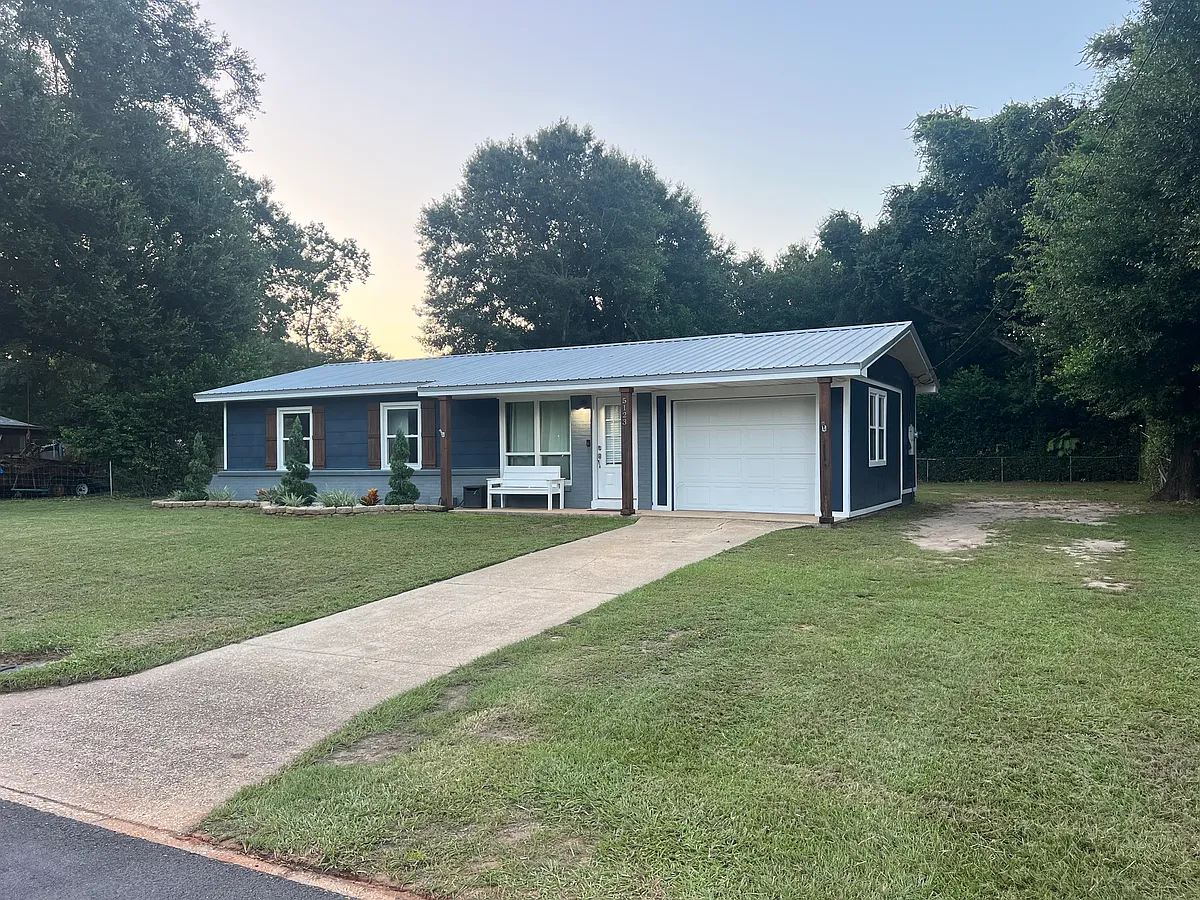 Building Photo - 5123 Seagull Dr