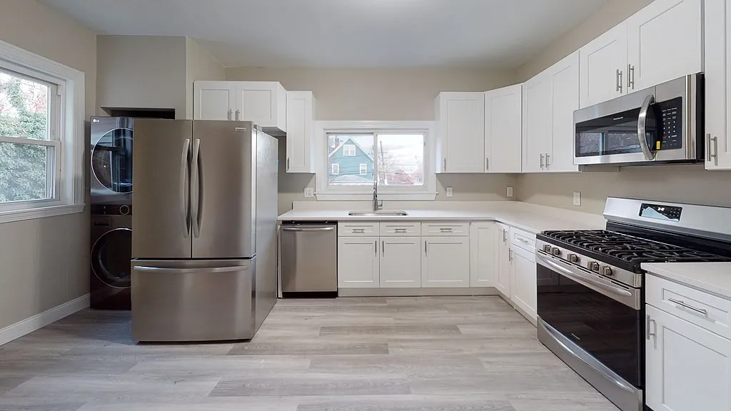 1011 Washington St. #Room D Newtonville — Photo 1