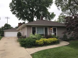 2609 School Dr, Rolling Meadows, IL 60008
