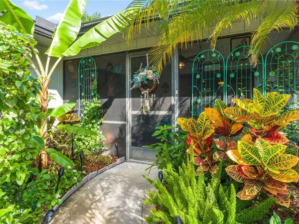 634 Centre Ct SW APT 102, Vero Beach, FL 32962