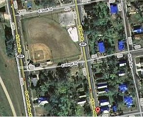 4th image of 2302 N Davis Hwy