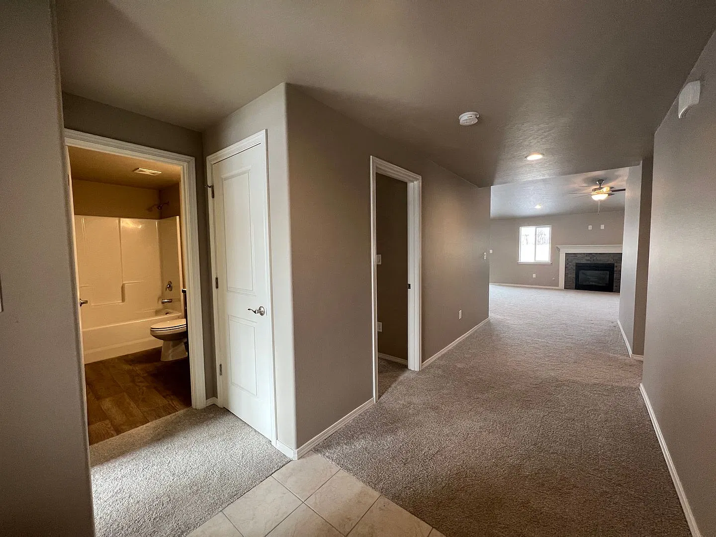 6105 Ian Avenue - West Valley, Yakima WA — Photo 2