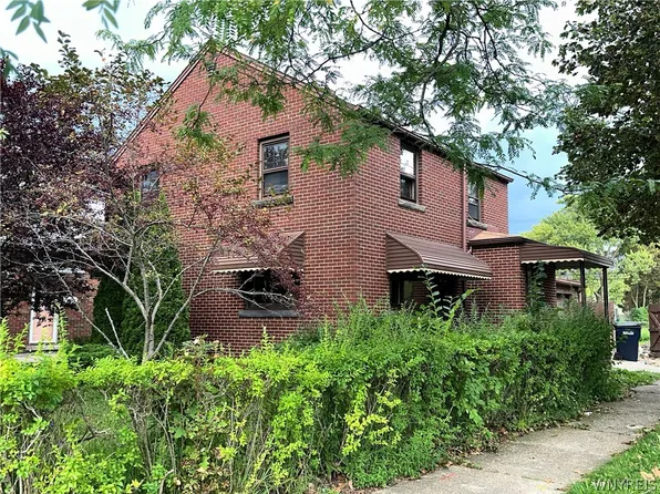 2104 Walnut Ave, Niagara Falls, NY 14301