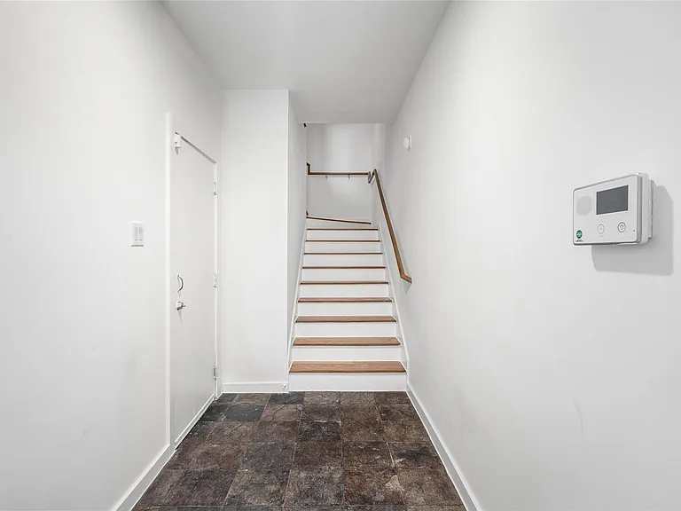 5712 Winsome Ln #5 — Photo 11